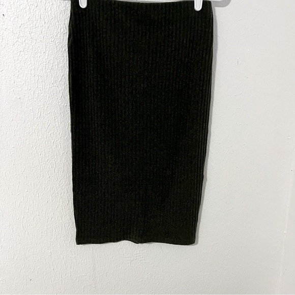 Forever 21 & SHEIN Bundle of (4) Women’ Large Pencil Skirts Plaid Multicolor EUC - Picture 14 of 16